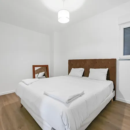 Apartment La Familia - 5 Pers - Jardin - Wifi *
